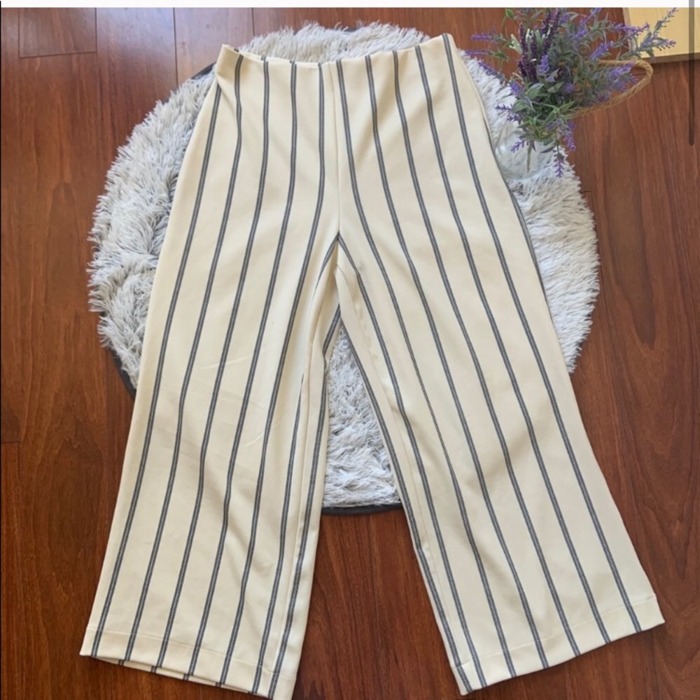 H & M white striped palazzo pant
